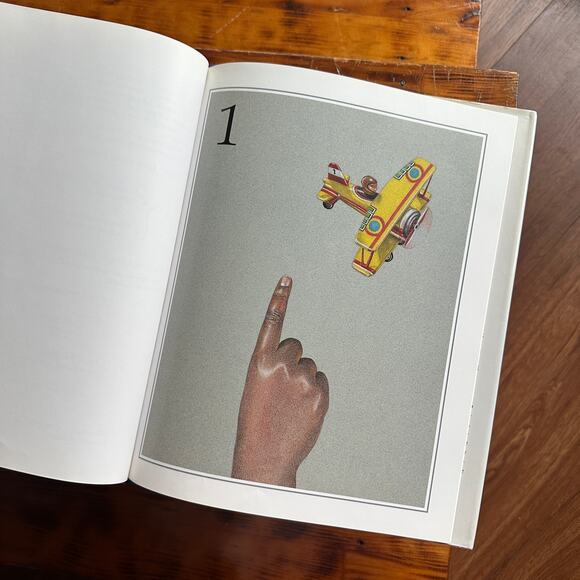 Vintage '98 The Handmade Counting Book ASL American Sign Language Hardcover Book - Picture 4 of 12